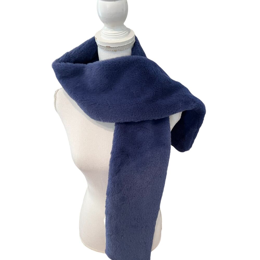 Dana Herbert Fuzzy Faux Fur Oblong Scarf Periwinkle Blue